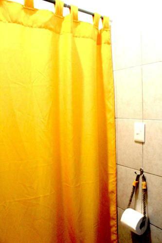 Hostal Room In Guest Room - Standard Room With Two Single Beds
