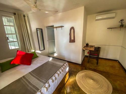 Hotel Shaka House