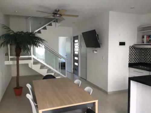 Stunning Beach Holidays House With 24h Security