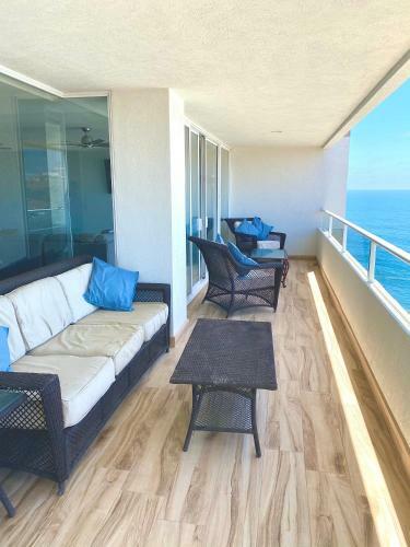 Apartamento New Modern Rosarito Beach Front Condo