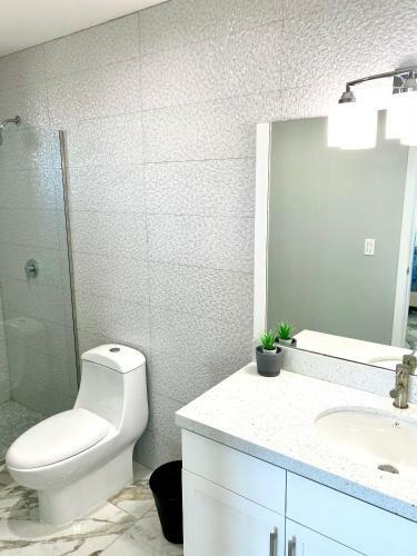 Apartamento New Modern Rosarito Beach Front Condo