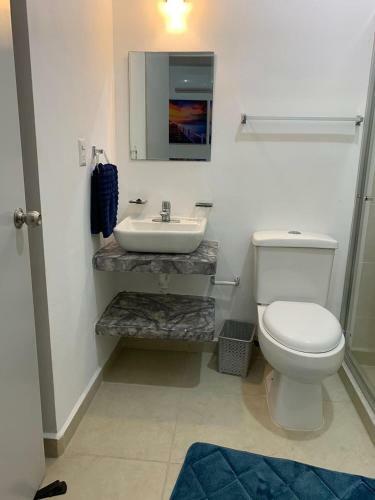 La Casa Del Arbol -4bed 3 Bath