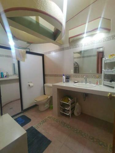 Hermosa Casa En Privada, A 10 Mins Del Centro!!!