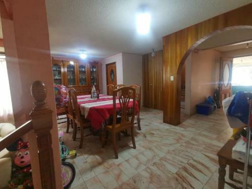 Hermosa Casa En Privada, A 10 Mins Del Centro!!!