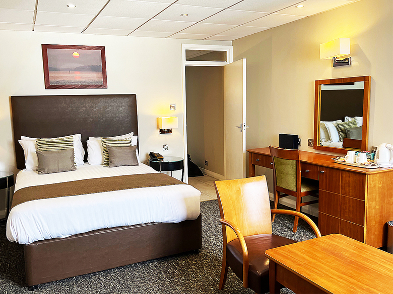 Sandbanks Hotel
