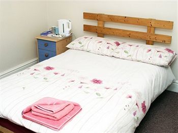Hostal Alara Bed And Breakfast