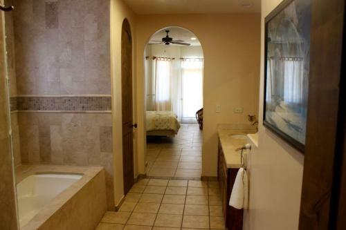 Bella Sirena 2br Ba 401-v By Casago