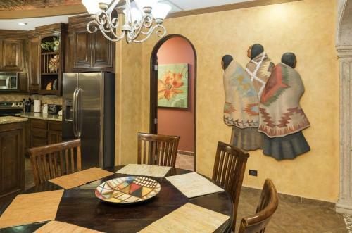 Esmeralda 3br Ea 102 By Casago