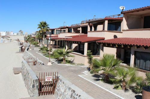 Las Gaviotas 2br 402 By Casago