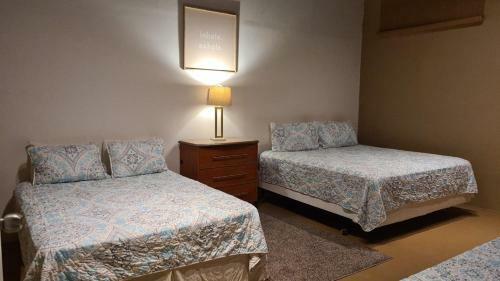 Hostal Sleeps 16 People "goliath" Super Apartment 2 Minutes From Sandy Beach