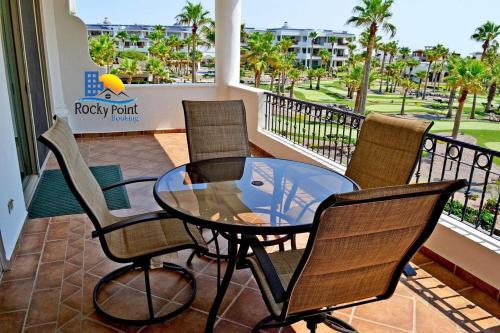 Apartamento Rocky Point Luxury Condo C203