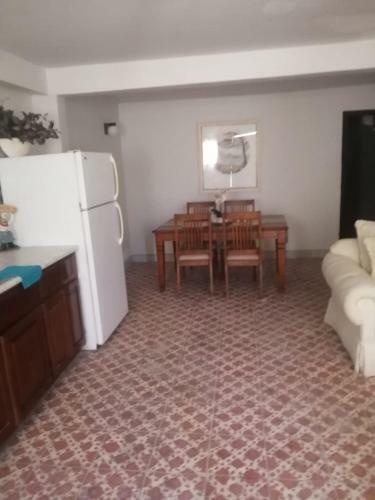 Apartamento Brenda Alicia 2