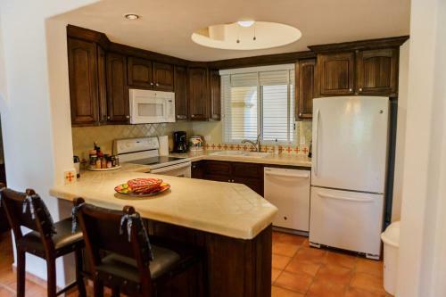 Las Maanitas C204 3 Br By Casago