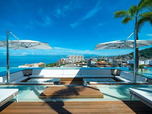 Pier 57 306 Best 2br Sunset Views Romantic Zone