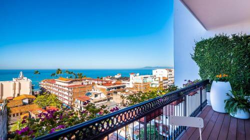 Pier 57 306 Best 2br Sunset Views Romantic Zone