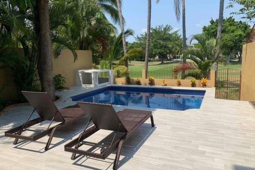 Casa Mojo - Pool Overlooking The Marina Golf Course