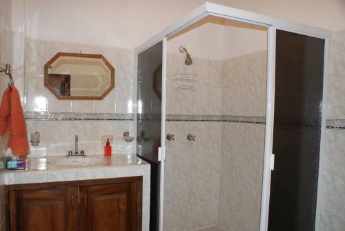 Apartamento Excelente Ubicaci�n! A 3 Cuadras de La Playa!!
