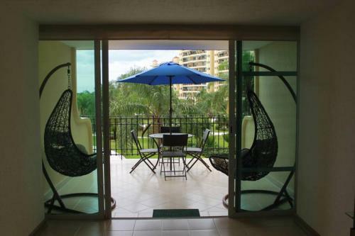 Paradise Apartment In Beach Condo Bay View Grand