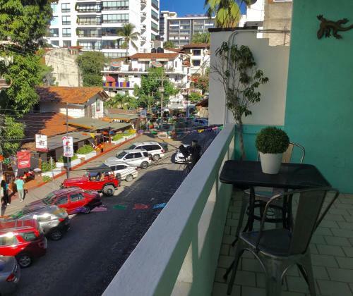 One Bedroom Condo Near Beach