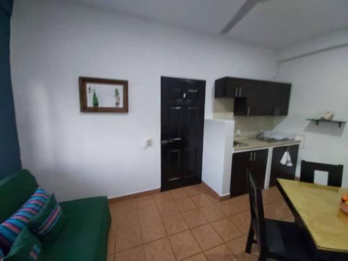 Marcelos Place B11