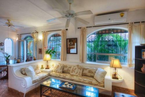 Apartamento Cozy 1-bedroom Condominium In Prestigious Conchas Chinas