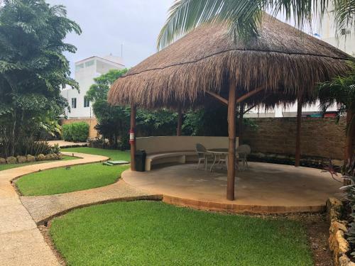 Apartamento Carey Suites