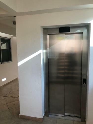 Apartamento Carey Suites