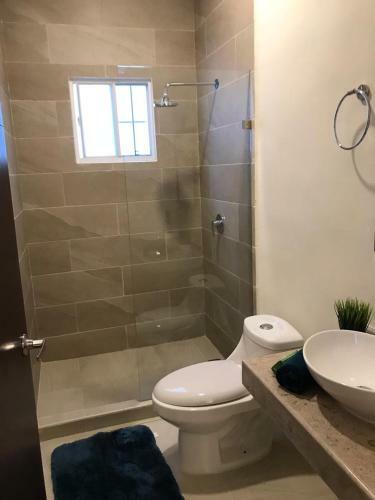 Villa Beautiful 3 Br/3.5 Bath Home@selvanova