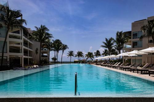 Incredible 3 Bedroom Penthouse At The Elements By Bric