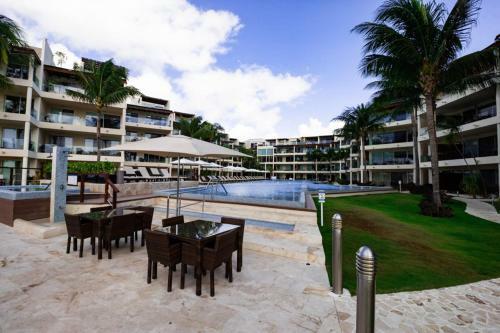 Incredible 3 Bedroom Penthouse At The Elements By Bric