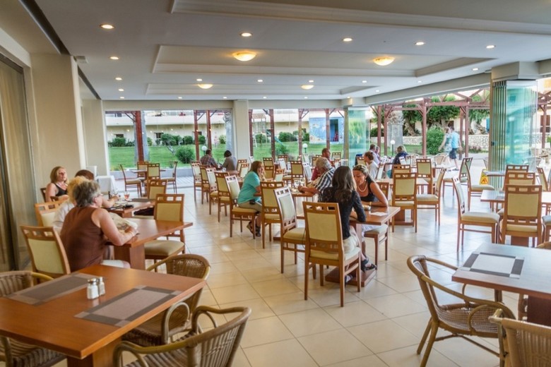 Hotel Lutania Beach