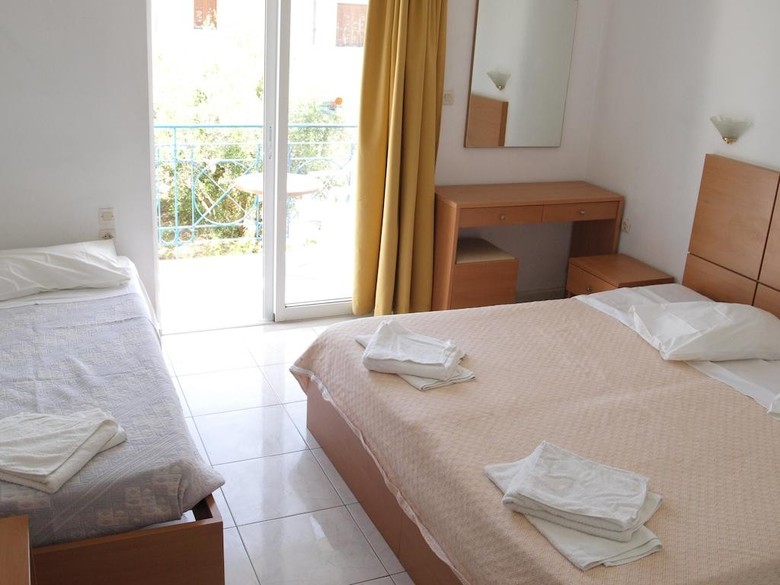 Summer Dream Hotel