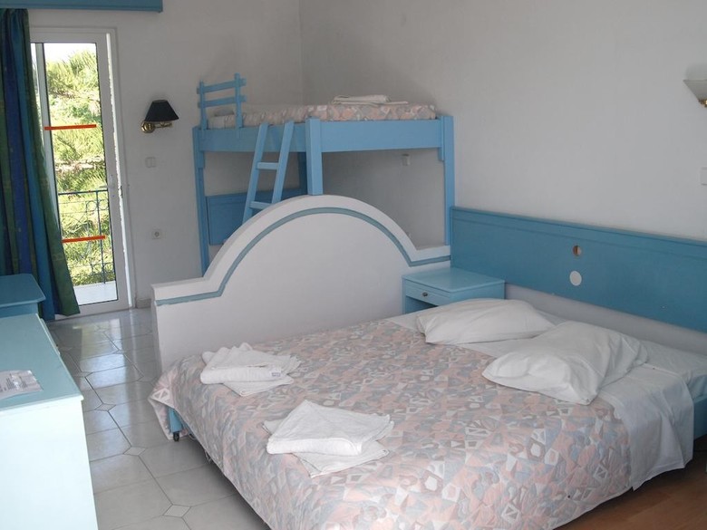 Summer Dream Hotel