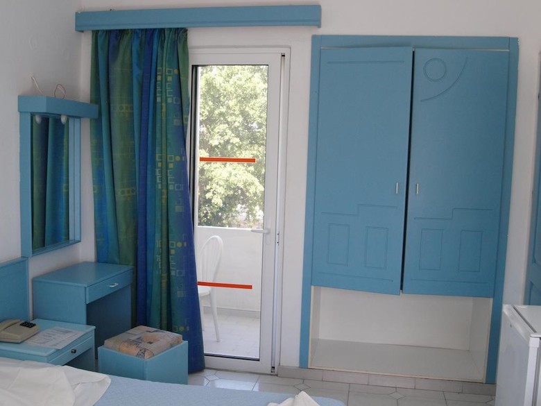 Summer Dream Hotel