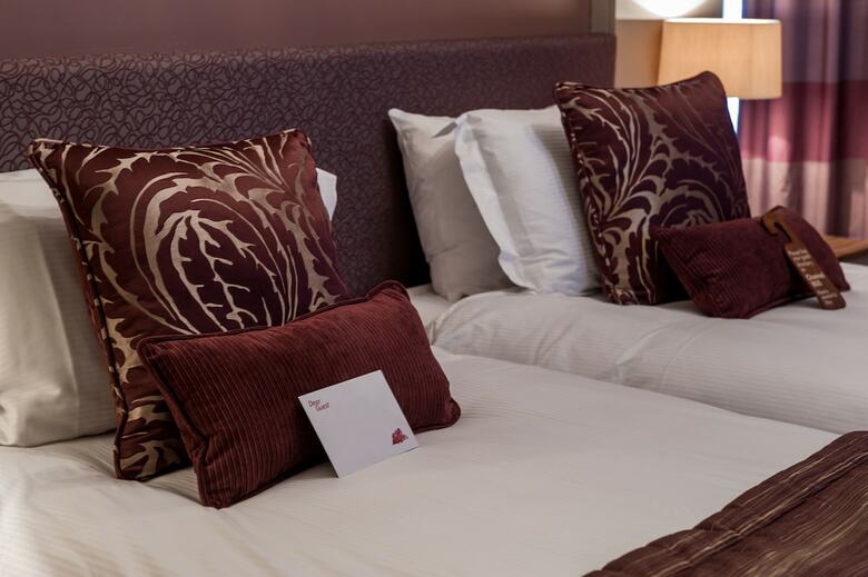 Hotel Halifax Hall