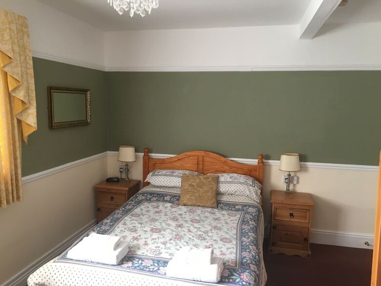 Hostal White Lodge Guest House