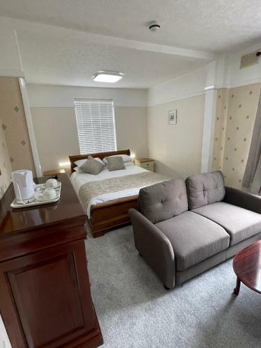 The Queens Hotel