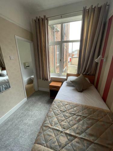 The Queens Hotel