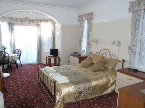 Hostal Knighton Lodge