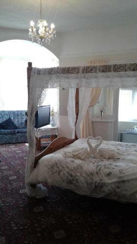 Hostal Knighton Lodge