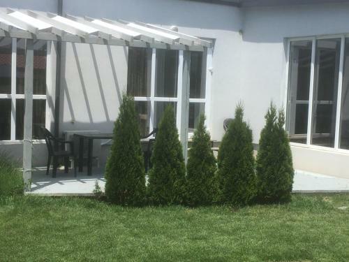 Hostal Karia Apartments