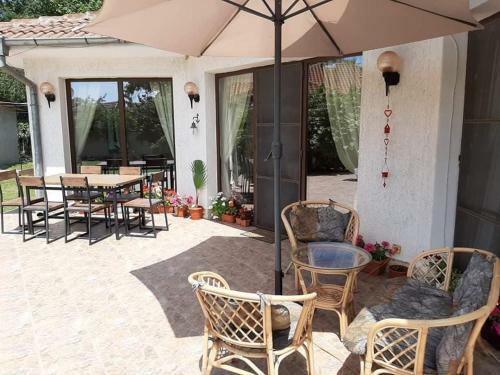 Villa Guesthouse Oasis-shabla