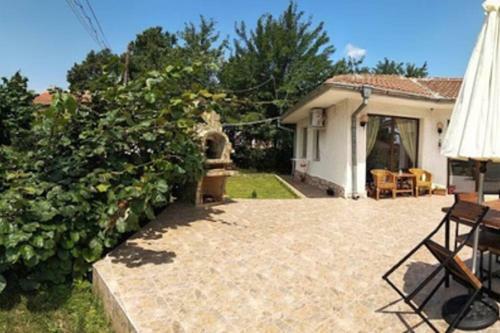 Villa Guesthouse Oasis-shabla