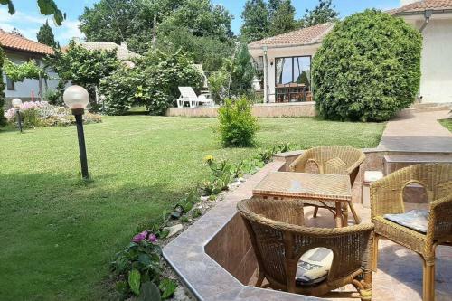 Villa Guesthouse Oasis-shabla
