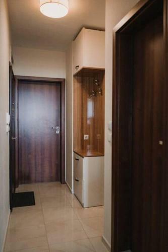 Apartamento Modern & Central 1br Apar With Free Street Parking