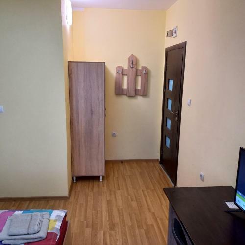 Hostal ????????