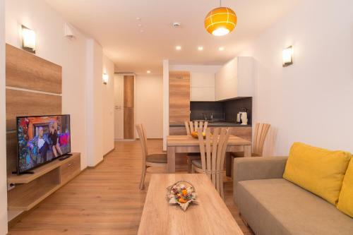 Mountain View Apartment 541