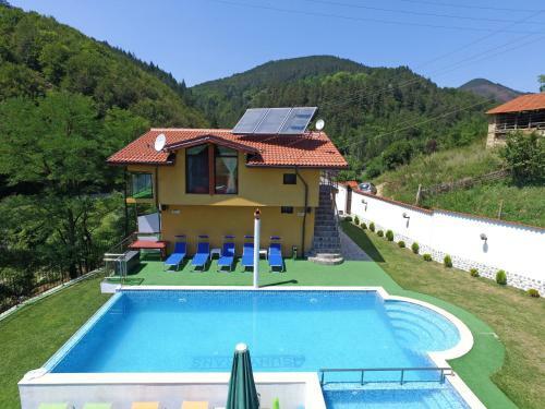 Villa ???? ?? ????? ???? ?????