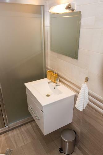 Rebus Apartments