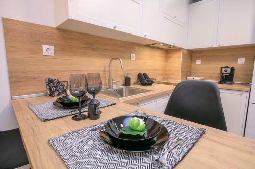 Babylon Park Apartment